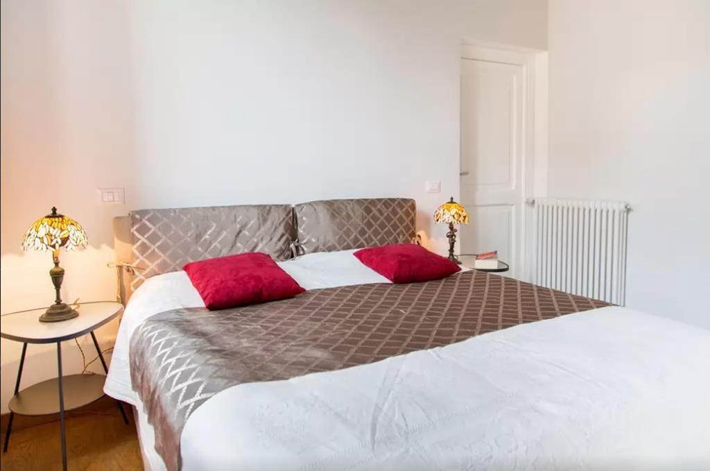 Elegant Apartment Near The Vatican And Piazza Navona Rom Exteriör bild